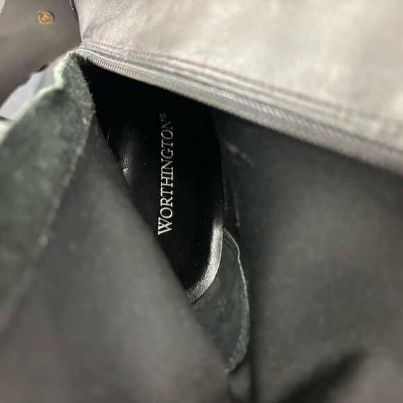 Worthington Ladies 8 Black Boots with 4" heel - Picture 5 of 6